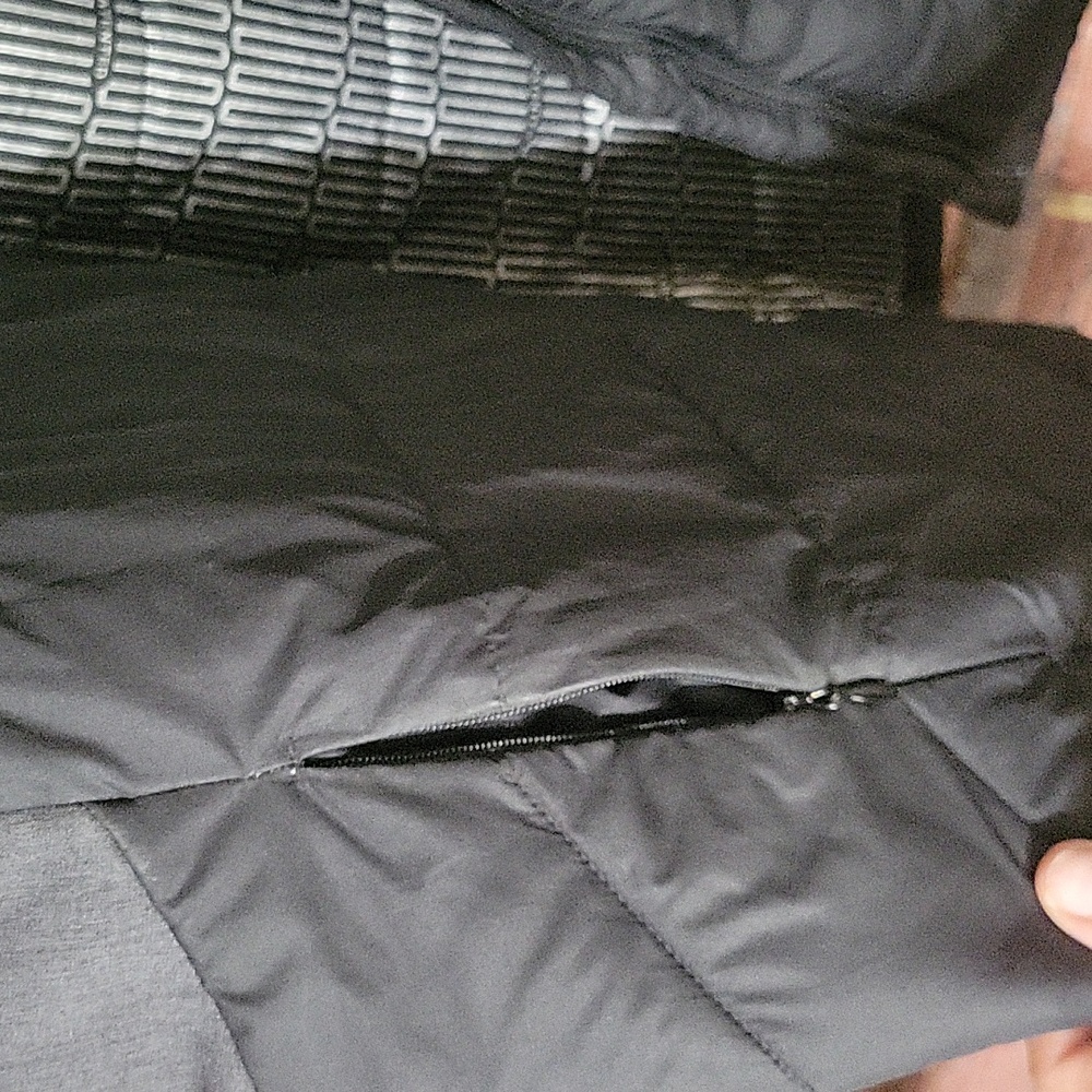 Columbia Black Puffer Jacket - Picture 5 of 13